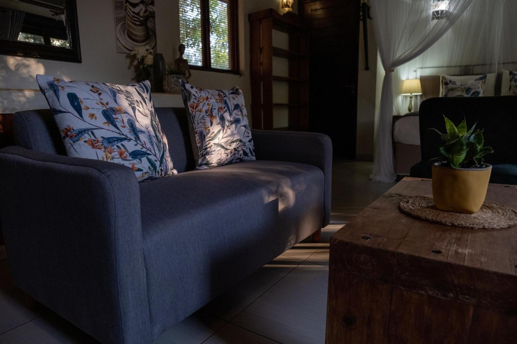 Leopard'S Lair Bush Lodge Hoedspruit Rum bild
